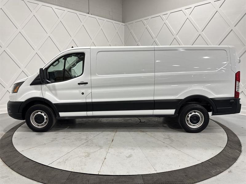 ford Transit-250 Cargo 2024 - 27