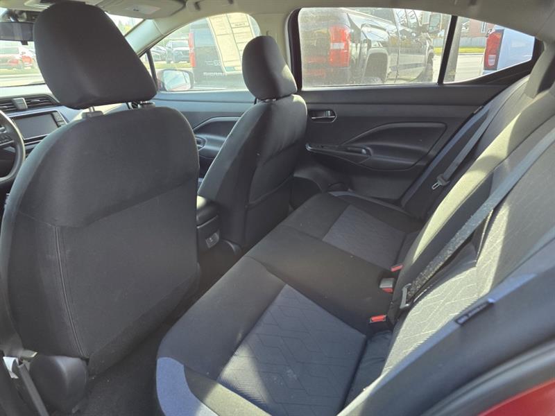 nissan Versa 2024 - 9