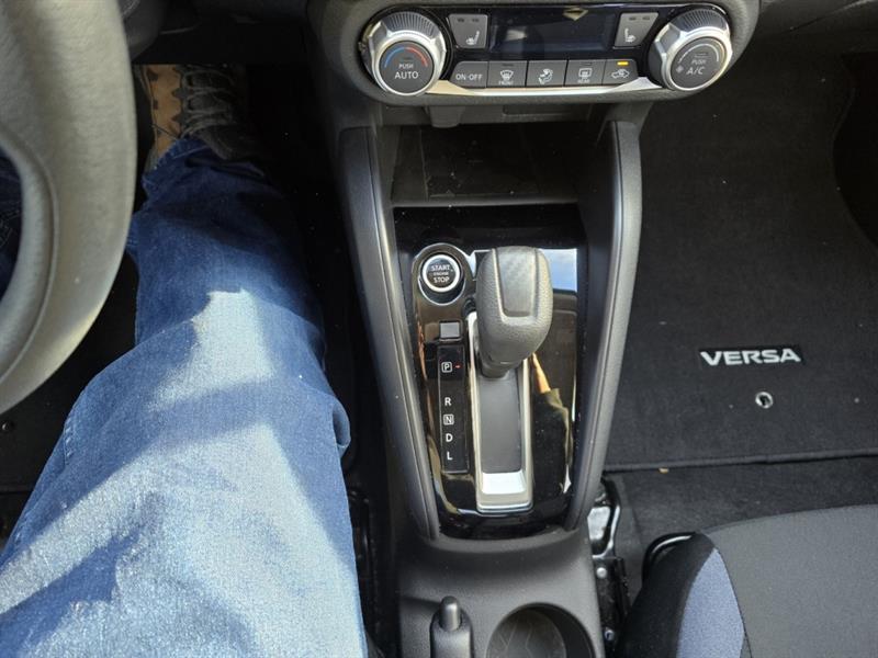 nissan Versa 2024 - 13