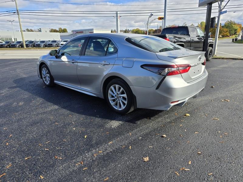 toyota Camry 2022 - 6