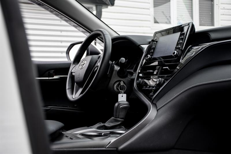 toyota Camry 2023 - 11