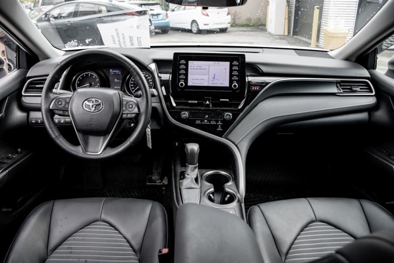 toyota Camry 2023 - 17