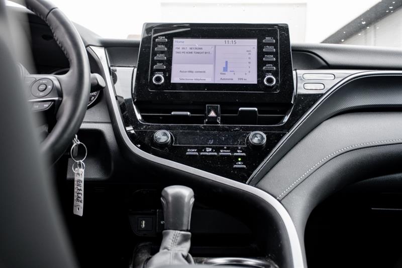 toyota Camry 2023 - 19