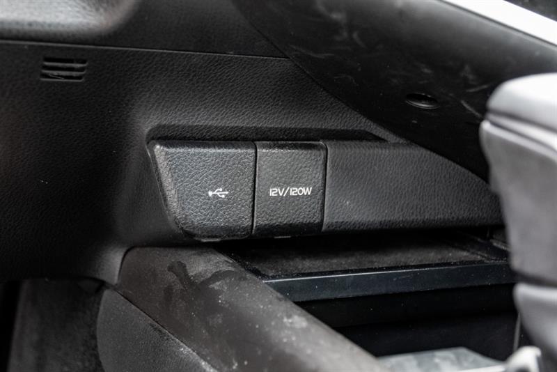 toyota Camry 2023 - 22