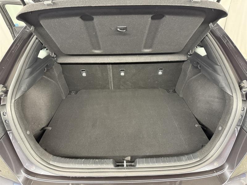 kia Forte5 2021 - 24