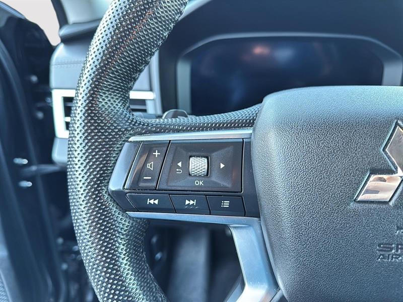 mitsubishi Outlander rechargeable 2023 - 10