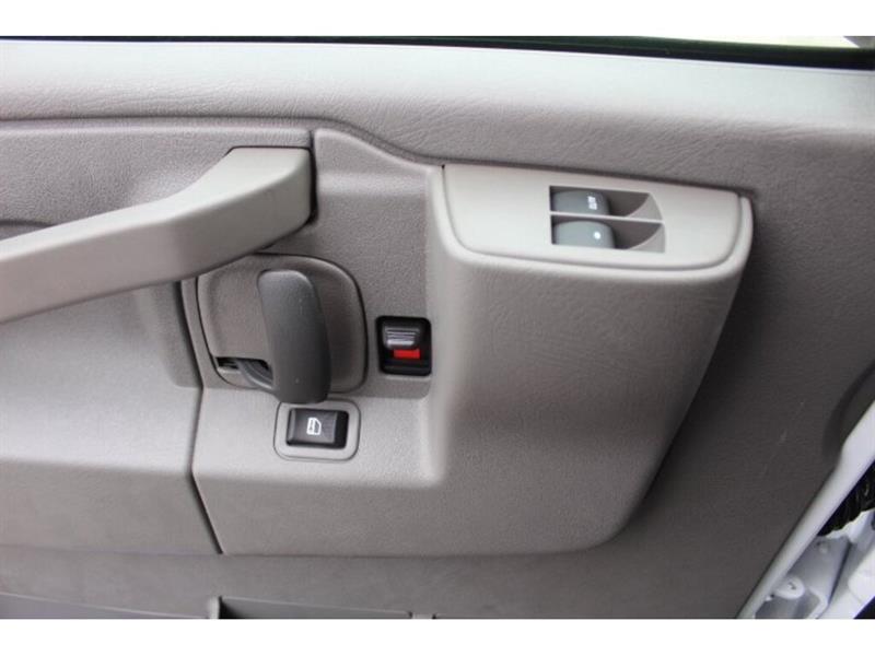 gmc Savana 2025 - 11