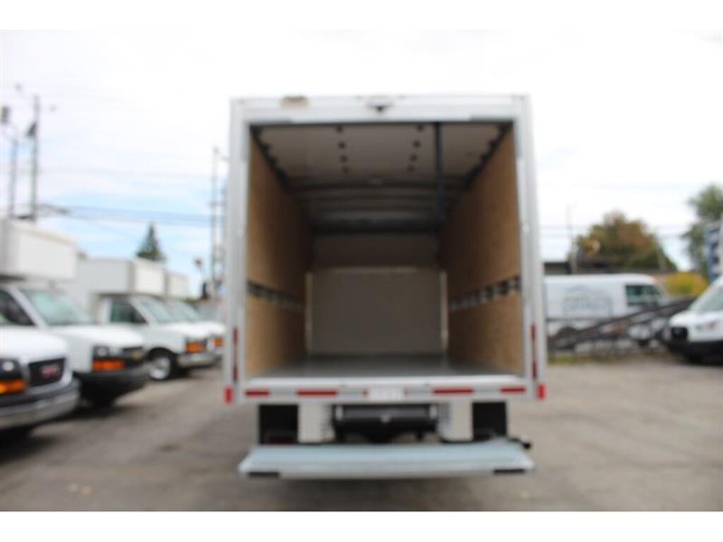 gmc Savana 2025 - 16