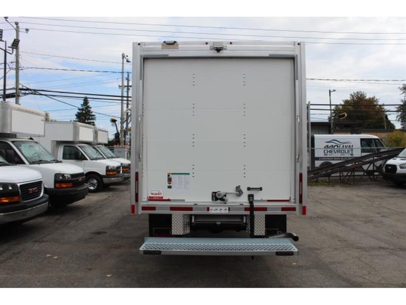 gmc Savana 2025 - 18