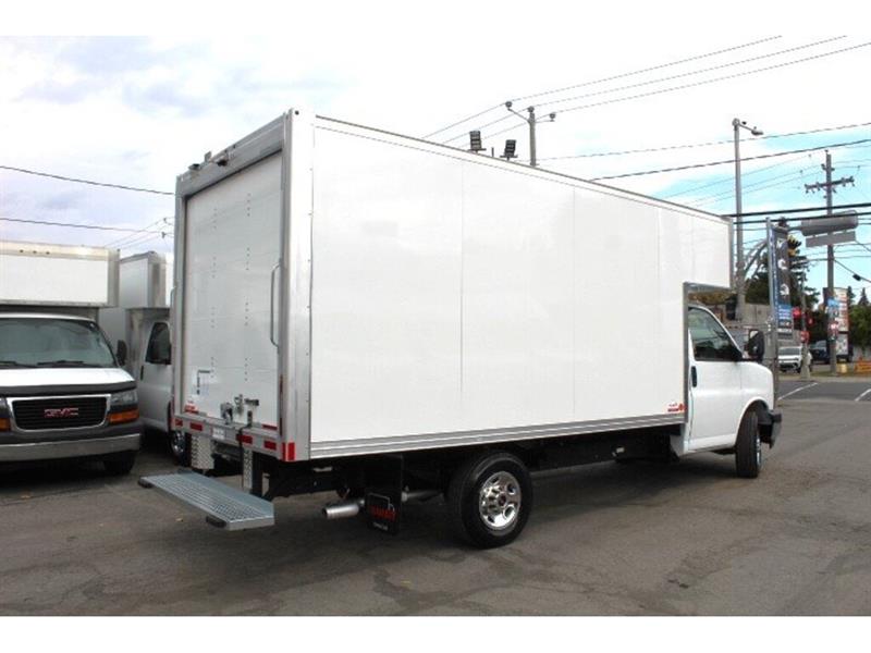 gmc Savana 2025 - 20