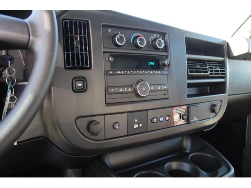 gmc Savana 2025 - 13