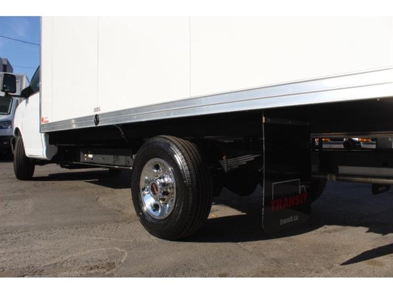 gmc Savana 2025 - 19