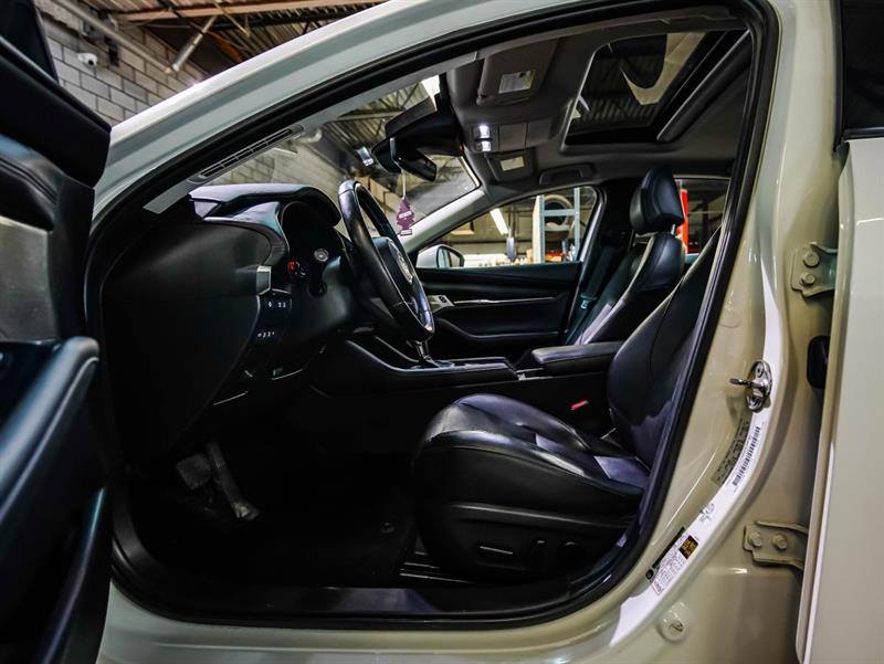 mazda Mazda3 2019 - 13