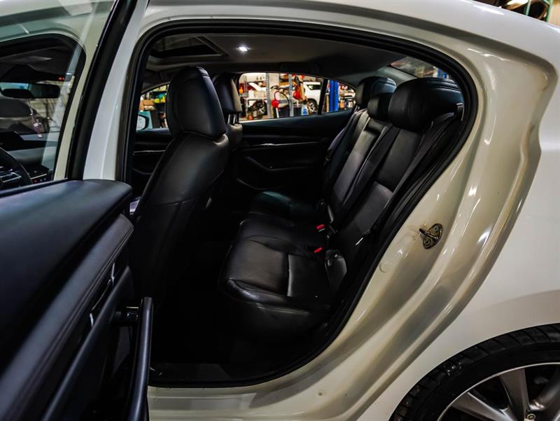 mazda Mazda3 2019 - 14