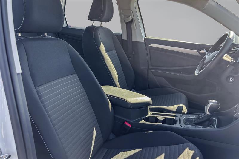 volkswagen Jetta 2024 - 18