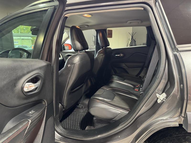 jeep Cherokee 2016 - 14