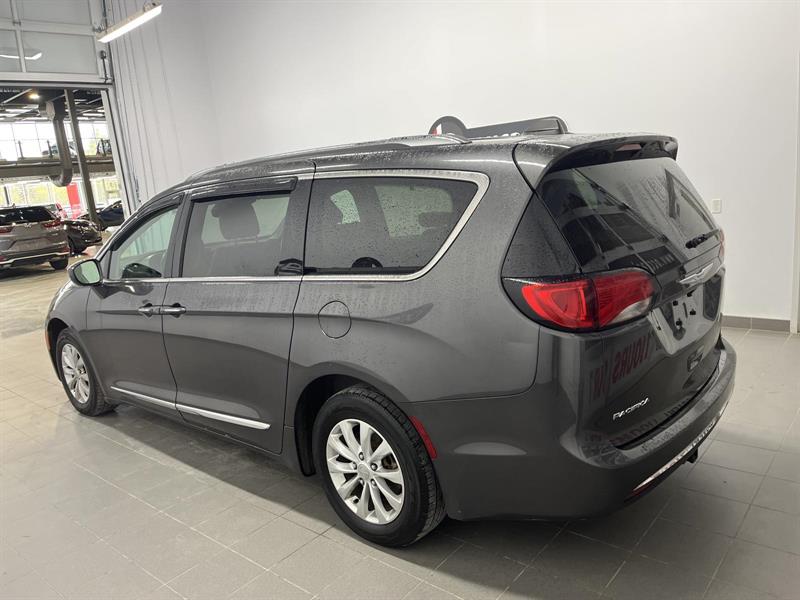 chrysler Pacifica 2018 - 3