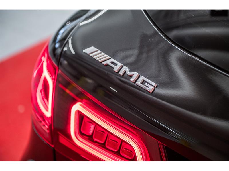 mercedes-benz GLC63 AMG 2021 - 8