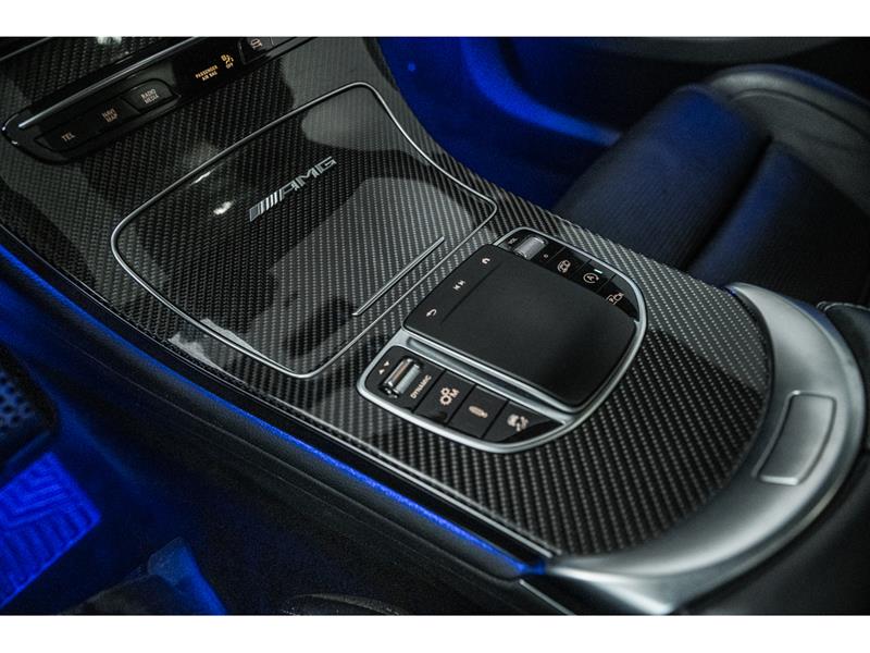 mercedes-benz GLC63 AMG 2021 - 24