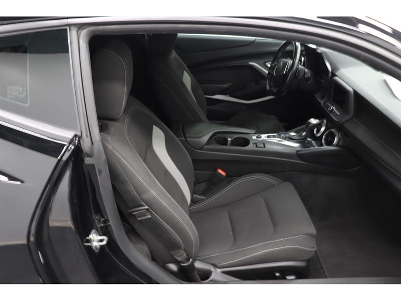 chevrolet Camaro 2022 - 27