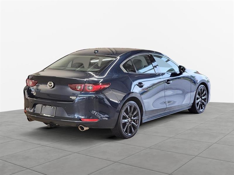 mazda Mazda3 2023 - 11