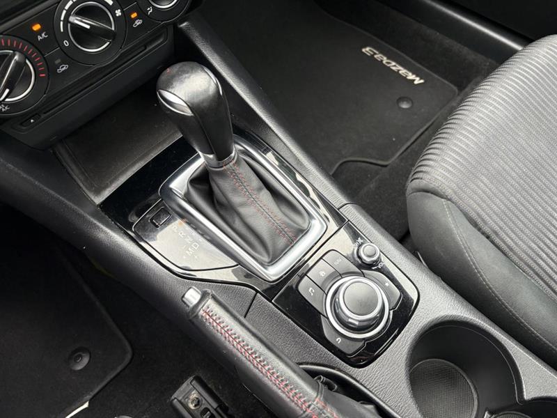 mazda Mazda3 2015 - 19