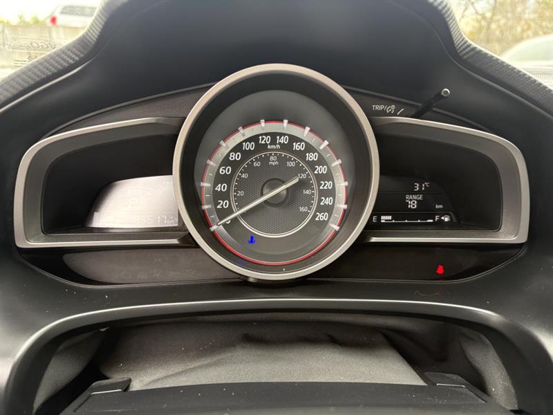 mazda Mazda3 2015 - 25