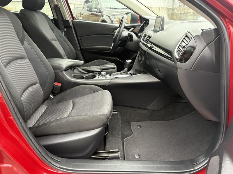mazda Mazda3 2015 - 38