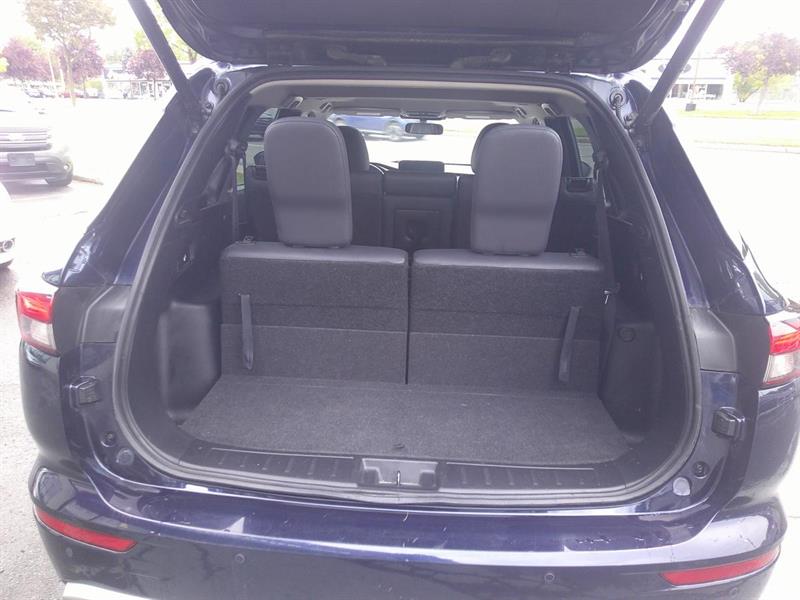 mitsubishi Outlander 2022 - 17