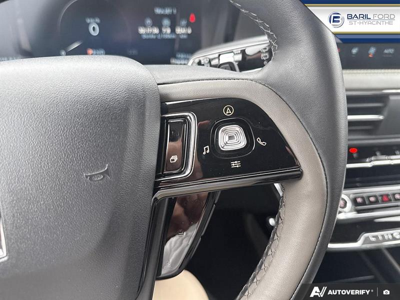 lincoln Corsair 2023 - 14