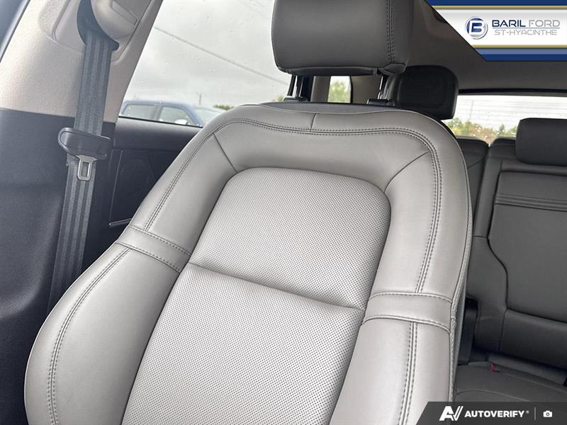 lincoln Corsair 2023 - 19