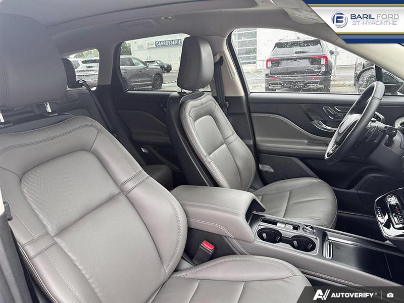 lincoln Corsair 2023 - 20