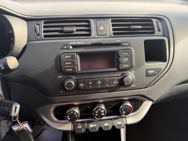 kia Rio 2014 - 9