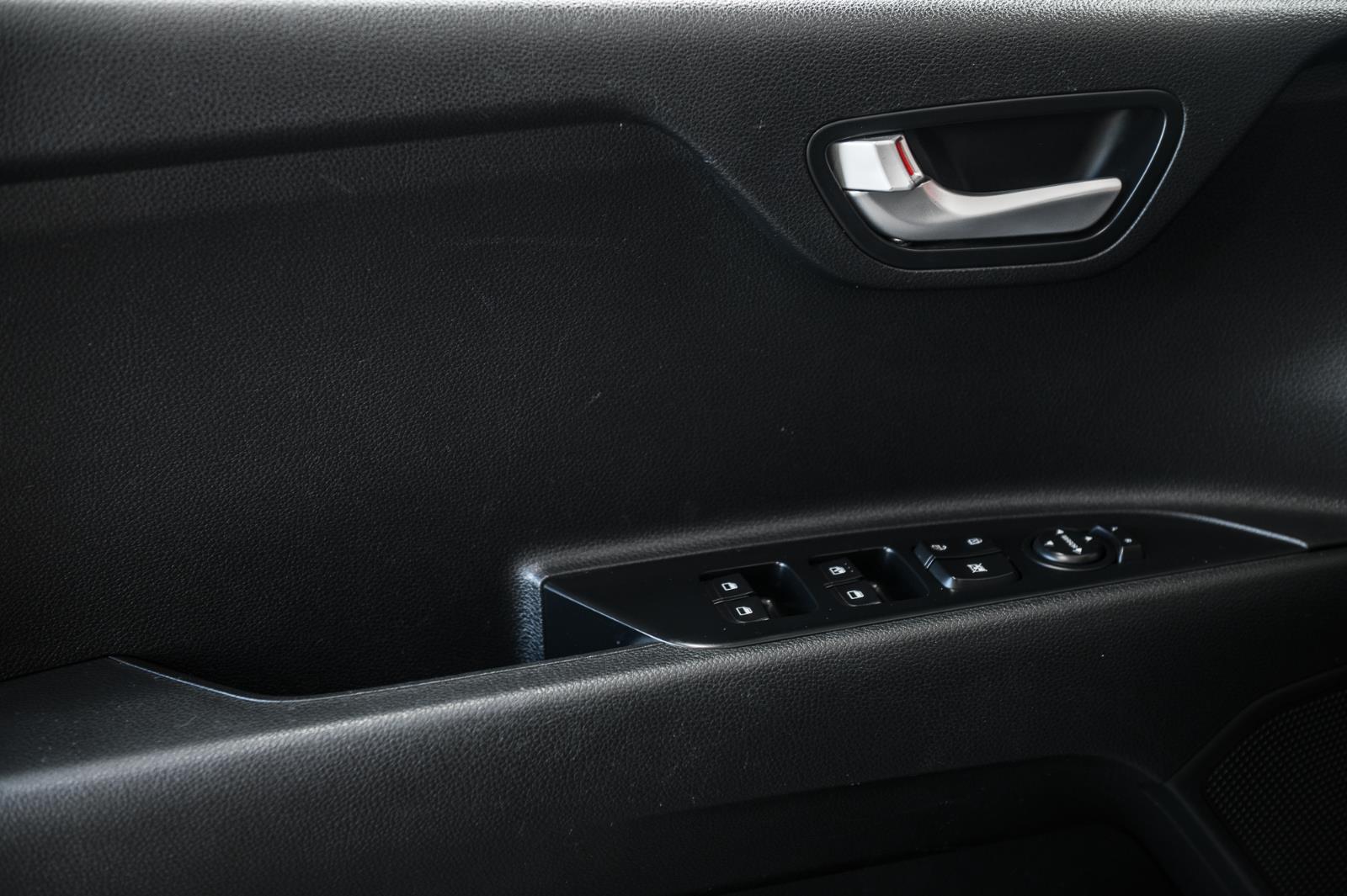 kia Rio 5-door 2018 - 21