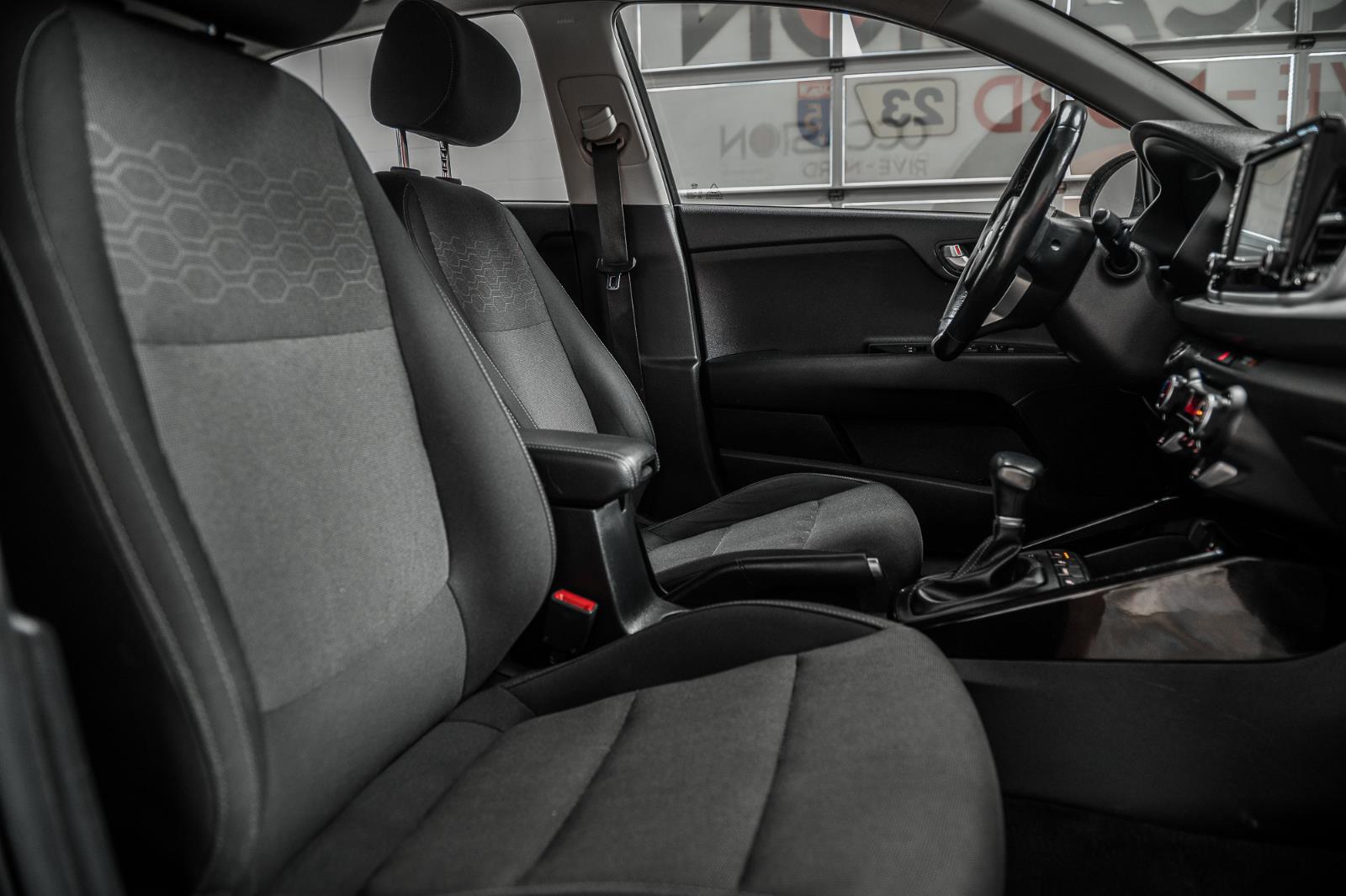 kia Rio 5-door 2018 - 38