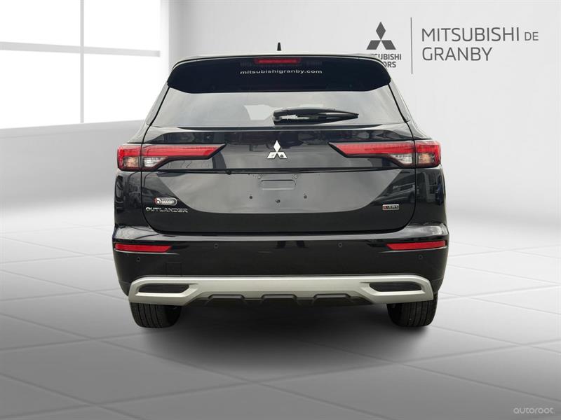 mitsubishi Outlander 2024 - 7
