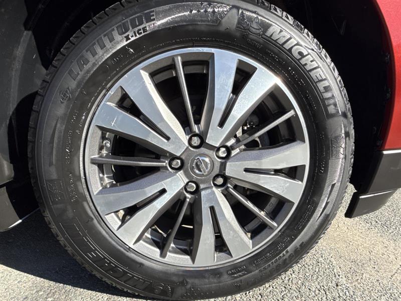 nissan Pathfinder 2017 - 9