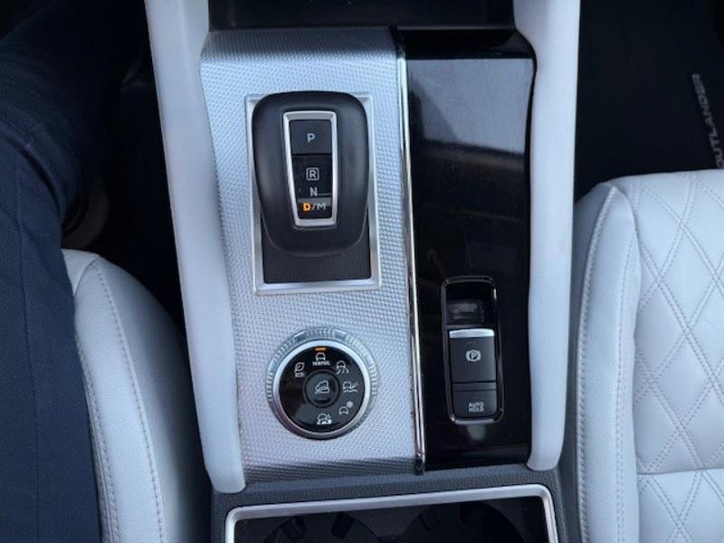 mitsubishi Outlander 2022 - 21