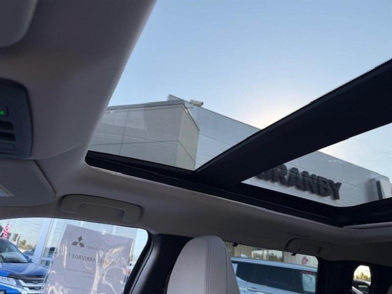 mitsubishi Outlander 2022 - 24