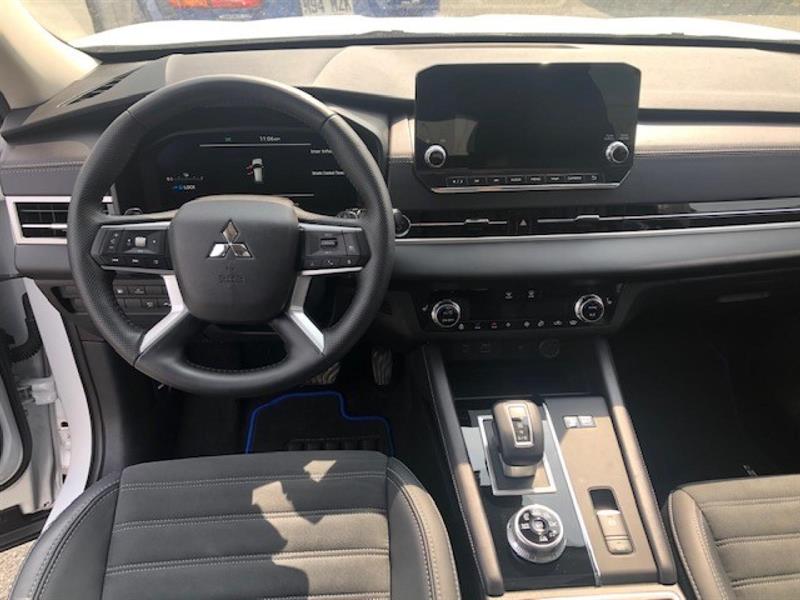 mitsubishi Outlander 2025 - 8