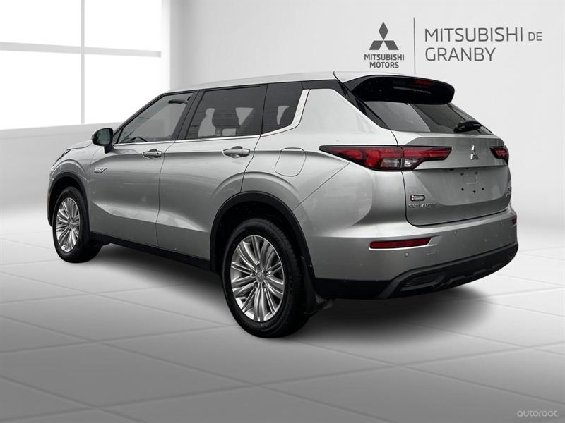 mitsubishi Outlander 2025 - 7