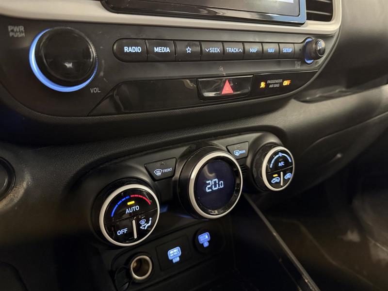 hyundai Venue 2021 - 17