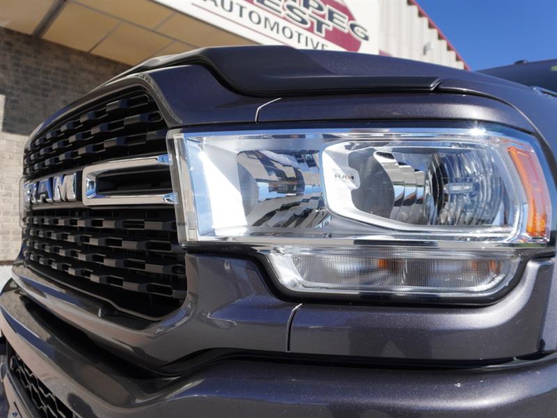 dodge Ram 3500 2022 - 32