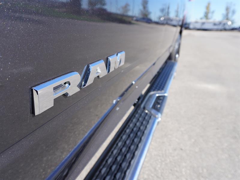 dodge Ram 3500 2022 - 41