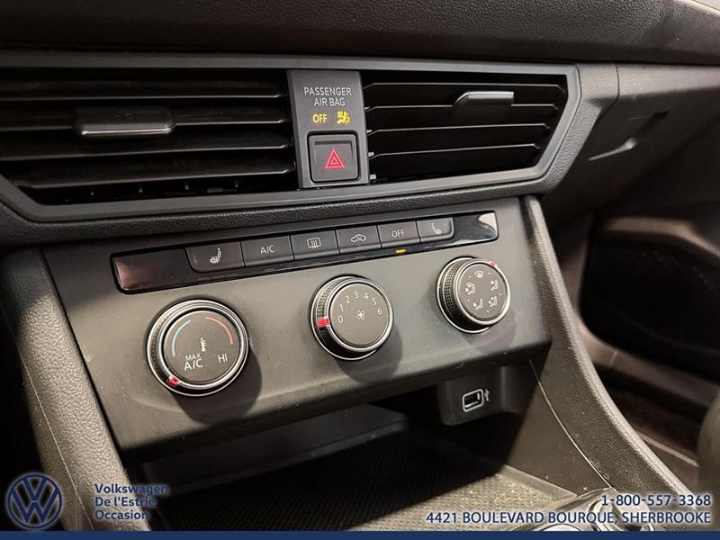 volkswagen Jetta 2019 - 16