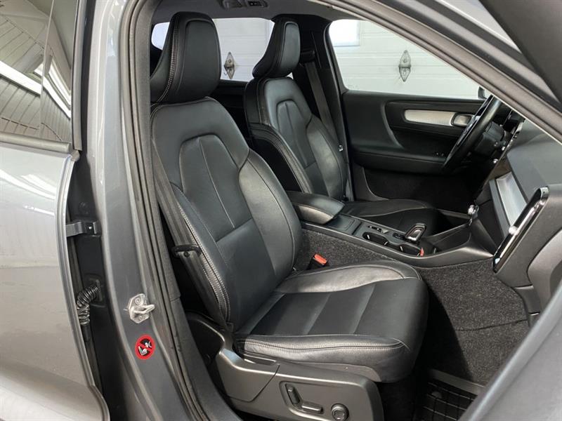 volvo XC40 2019 - 18