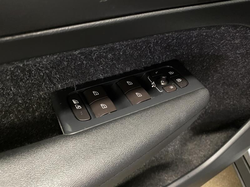 volvo XC40 2019 - 31