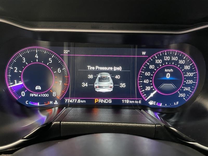 ford Mustang 2021 - 24