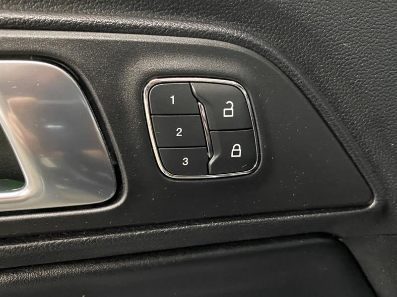 ford Mustang 2021 - 30