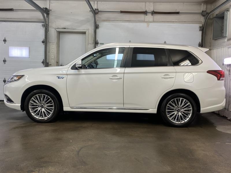 mitsubishi Outlander rechargeable 2022 - 4